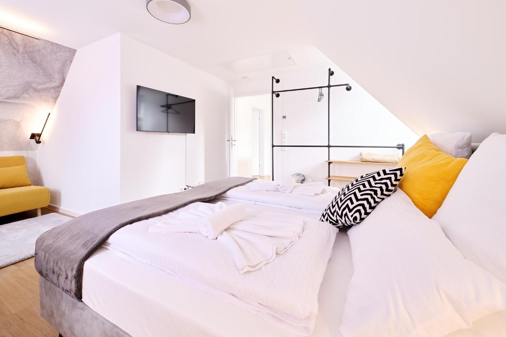 Xzllenz - 4 Schlafzimmer, Zentral, Parken, U-Bahn, 2 Baeder, 4 Smart-Tv, Optional Einzelbett Norimberk Exteriér fotografie